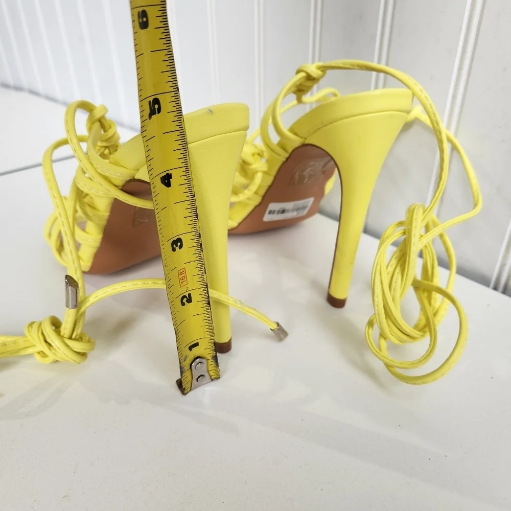 So Me yellow Strap Strappy Sandals Women Sz 6.5M US